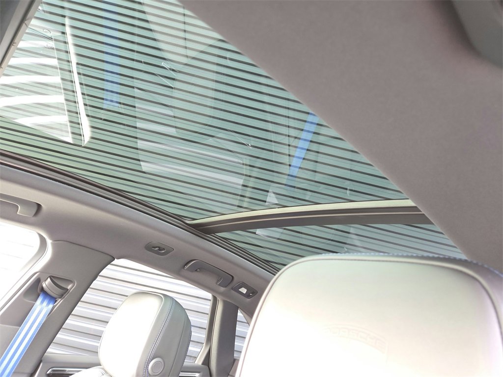 New 2026 Porsche Macan Turbo image 15