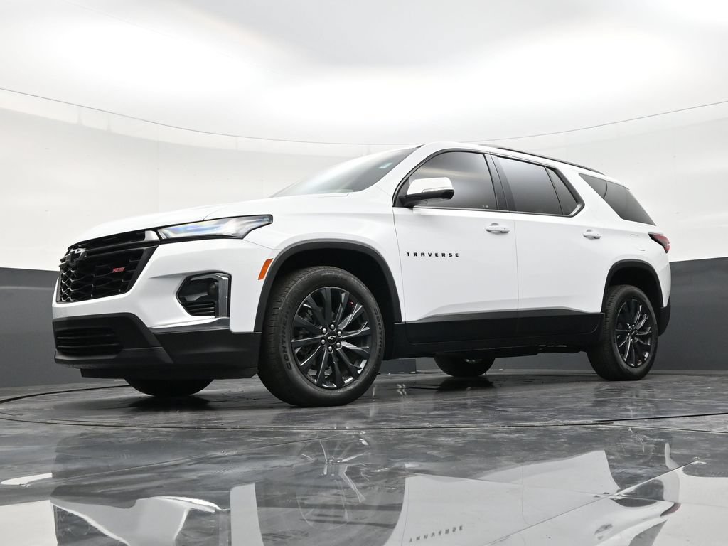 Used 2023 Chevrolet Traverse RS FWD image 19