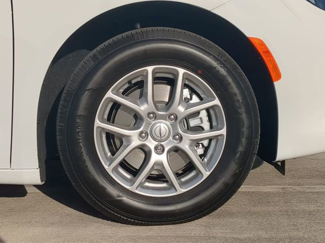 New 2026 Chrysler Voyager LX image 11