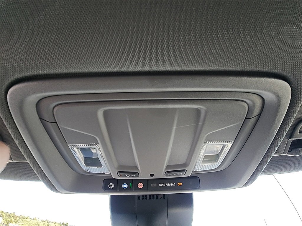 Certified 2024 Chevrolet Silverado 1500 Custom image 24