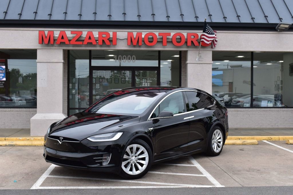 Used 2016 Tesla Model X 75D AWD/4WD image 2