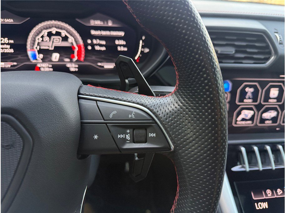 Used 2019 Lamborghini Urus AWD/4WD image 25