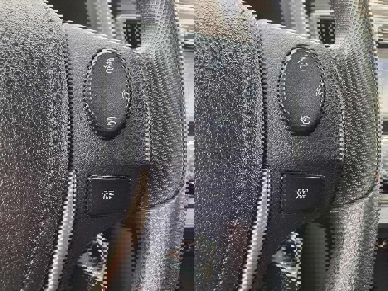 Used 2015 Toyota RAV4 LE image 23