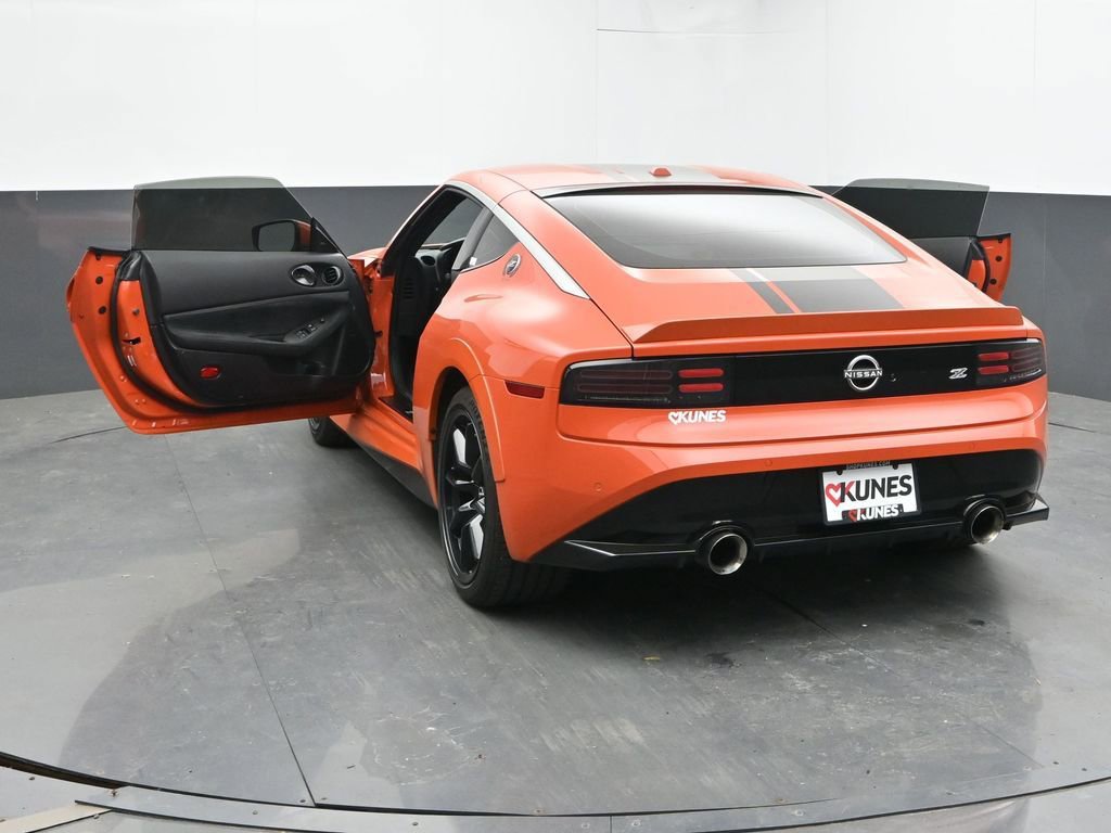 Used 2024 Nissan Z Performance w/ Heritage Edition RWD image 61