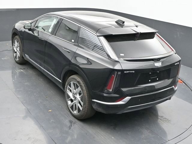New 2025 Cadillac Optiq Luxury 1 w/ LPO, Floor Liner Package image 31