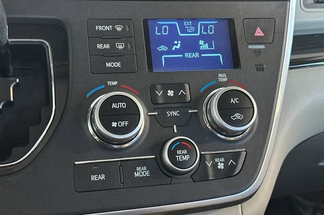 Used 2016 Toyota Sienna XLE w/ XLE Navigation Package FWD image 24