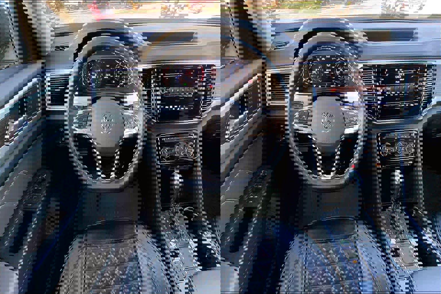 Used 2023 Volkswagen Atlas SE image 6