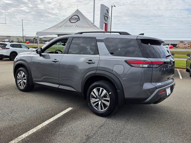 New 2026 Nissan Pathfinder SL image 9