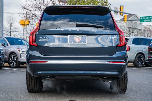 New 2026 Volvo XC90 T8 Plus w/ Protection Package Premier image 6