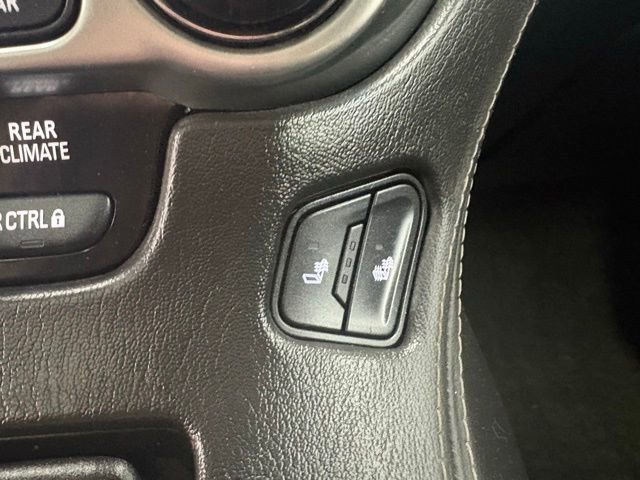 Used 2016 Chevrolet Tahoe LT w/ Luxury Package AWD/4WD image 30