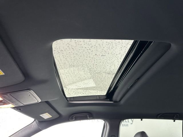 Used 2022 Honda Pilot TrailSport image 20