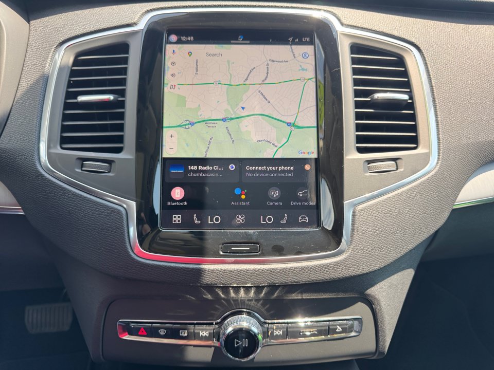 Certified 2025 Volvo XC90 B5 Core AWD/4WD image 17