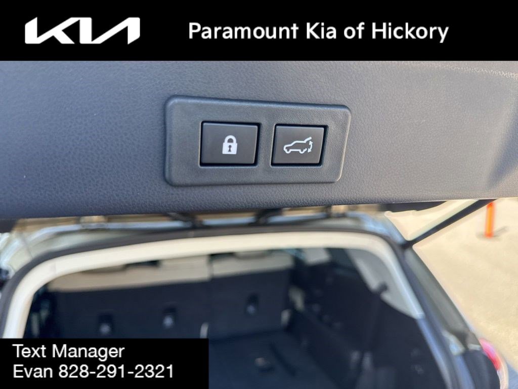 Used 2023 Subaru Ascent Premium w/ Convenience Package image 13
