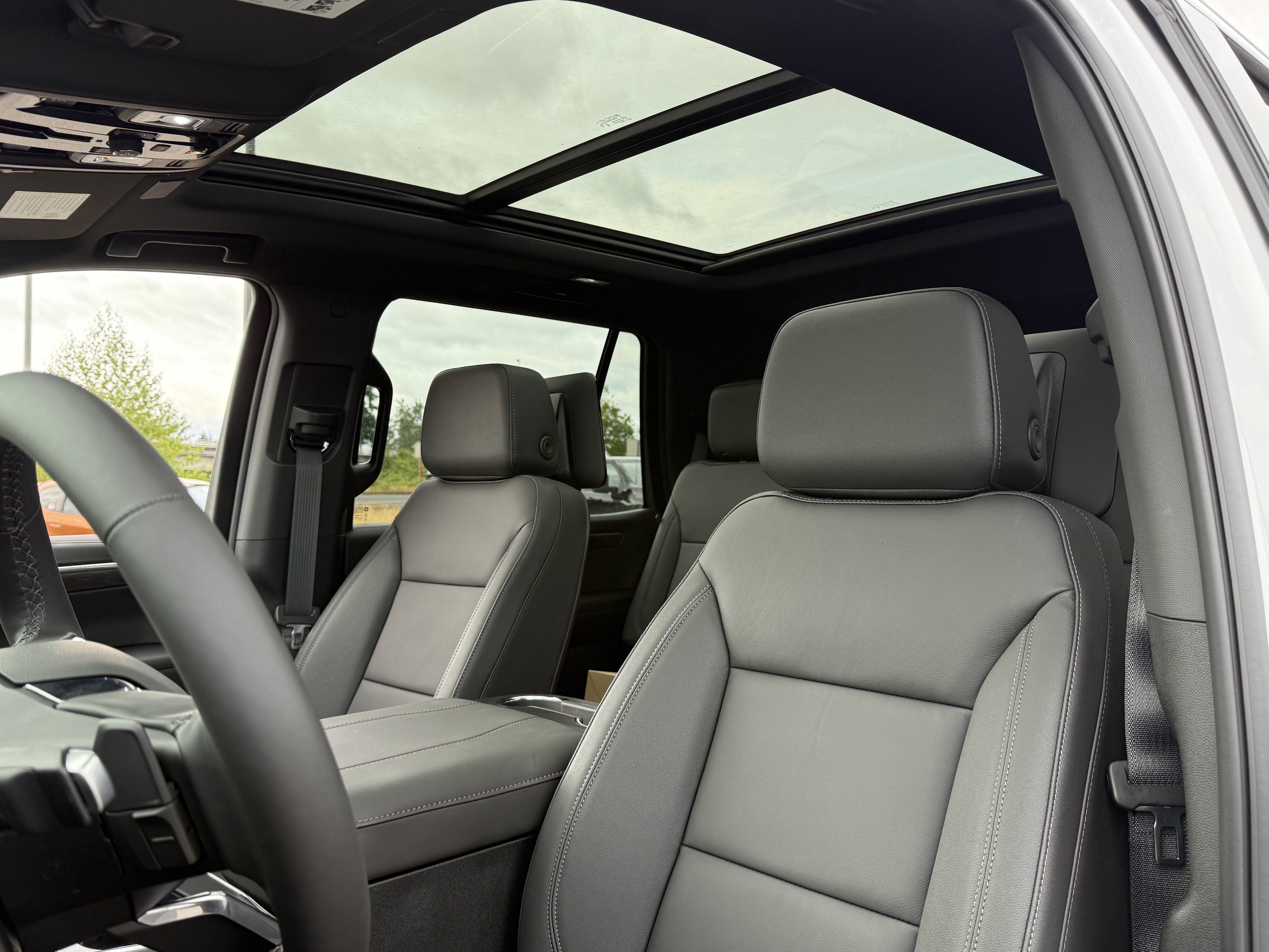 New 2026 Chevrolet Tahoe Z71 w/ Z71 Off-Road Package AWD/4WD image 10
