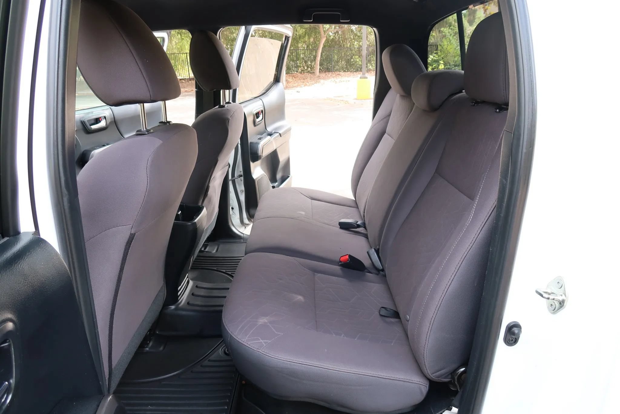 Used 2017 Toyota Tacoma TRD Off-Road RWD image 17