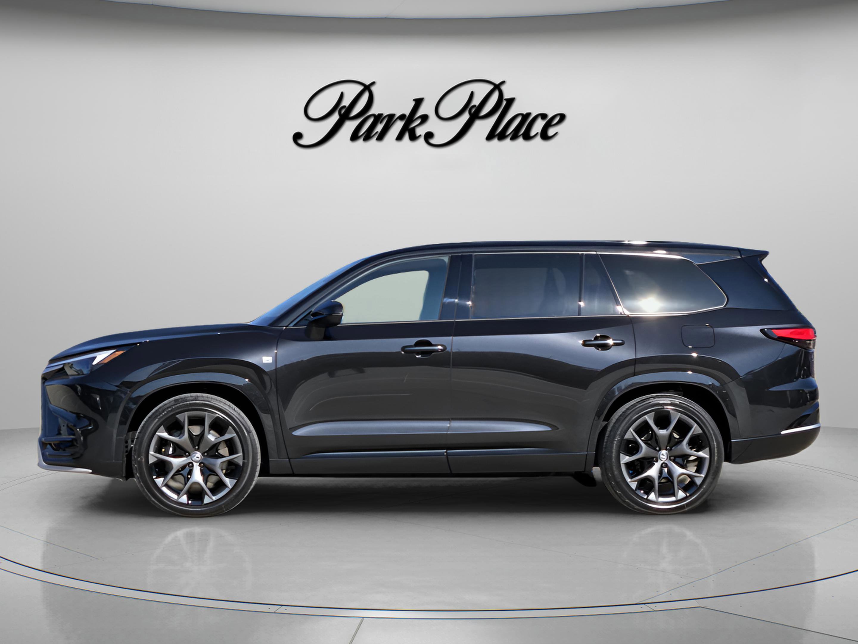 New 2026 Lexus TX 500h AWD image 2