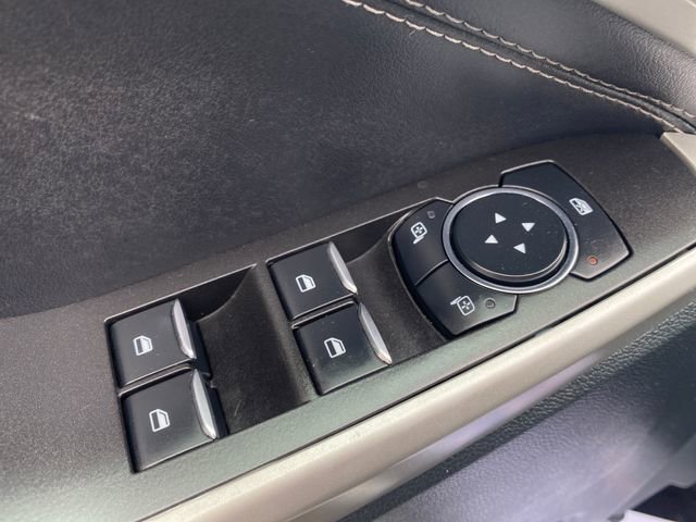 Used 2023 Ford Explorer XLT w/ Class IV Trailer Tow Package AWD/4WD image 13