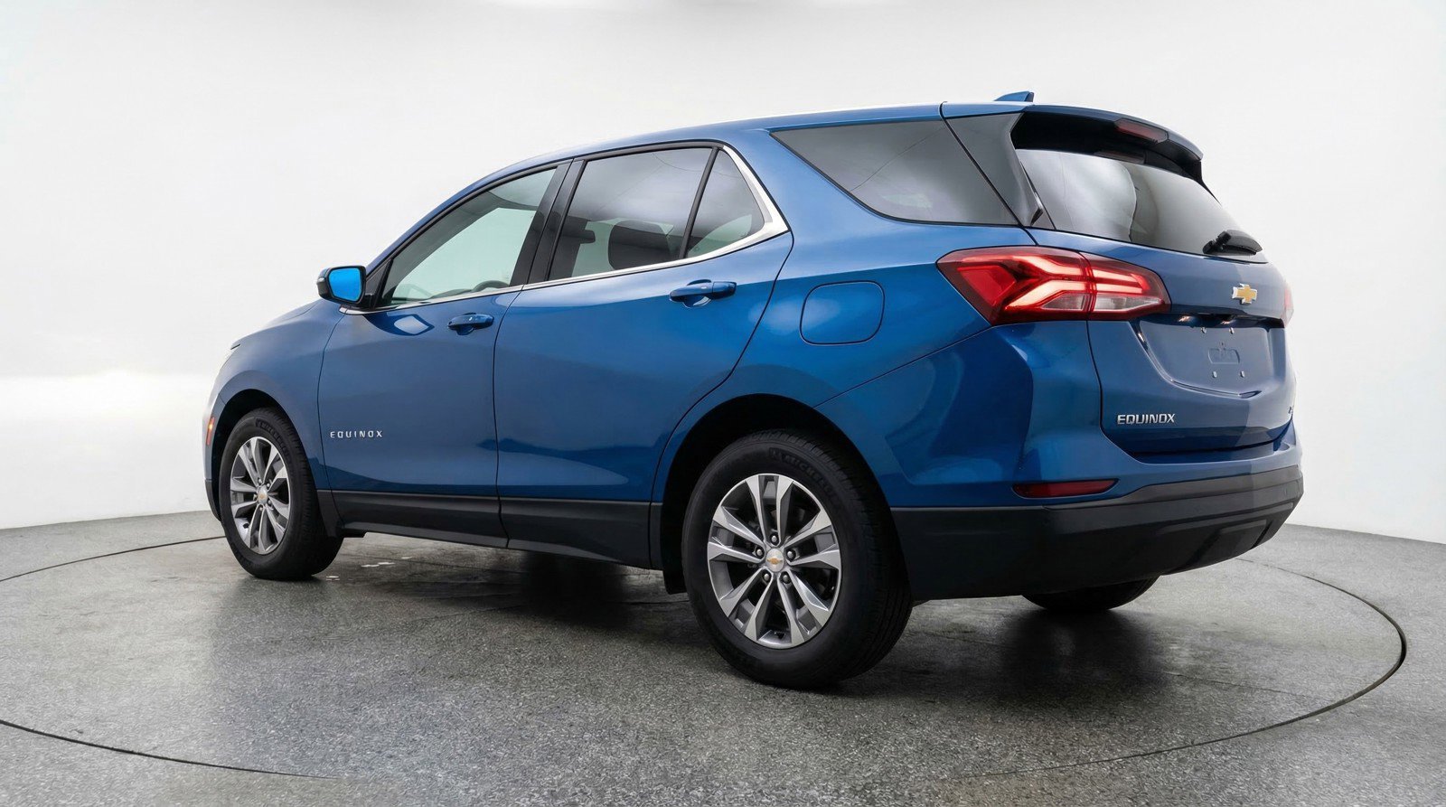 Used 2025 Chevrolet Equinox LT FWD image 6