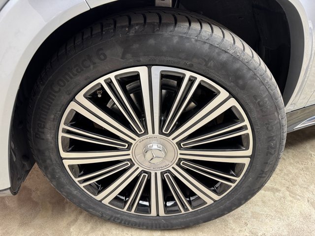 Certified 2023 Mercedes-Benz Maybach GLS 600 4MATIC image 12