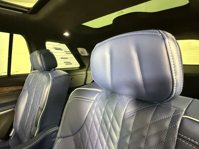 New 2026 Cadillac Vistiq Premium Luxury image 27