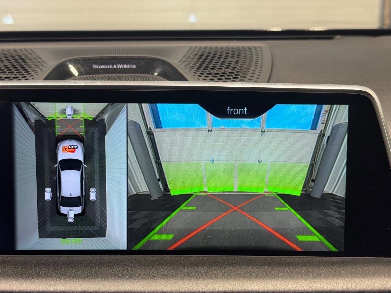 Used 2019 BMW M760i xDrive w/ Luxury Rear Seating Package image 79