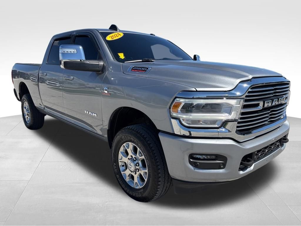 Used 2024 RAM 2500 Laramie AWD/4WD image 3