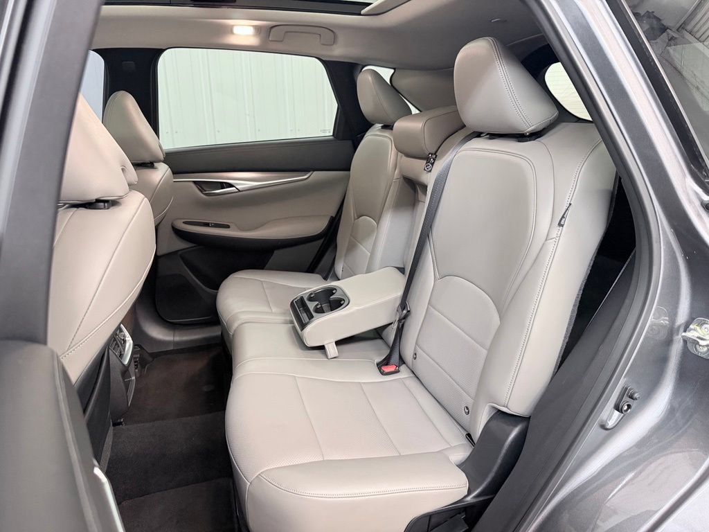 Certified 2023 INFINITI QX50 Luxe FWD image 32