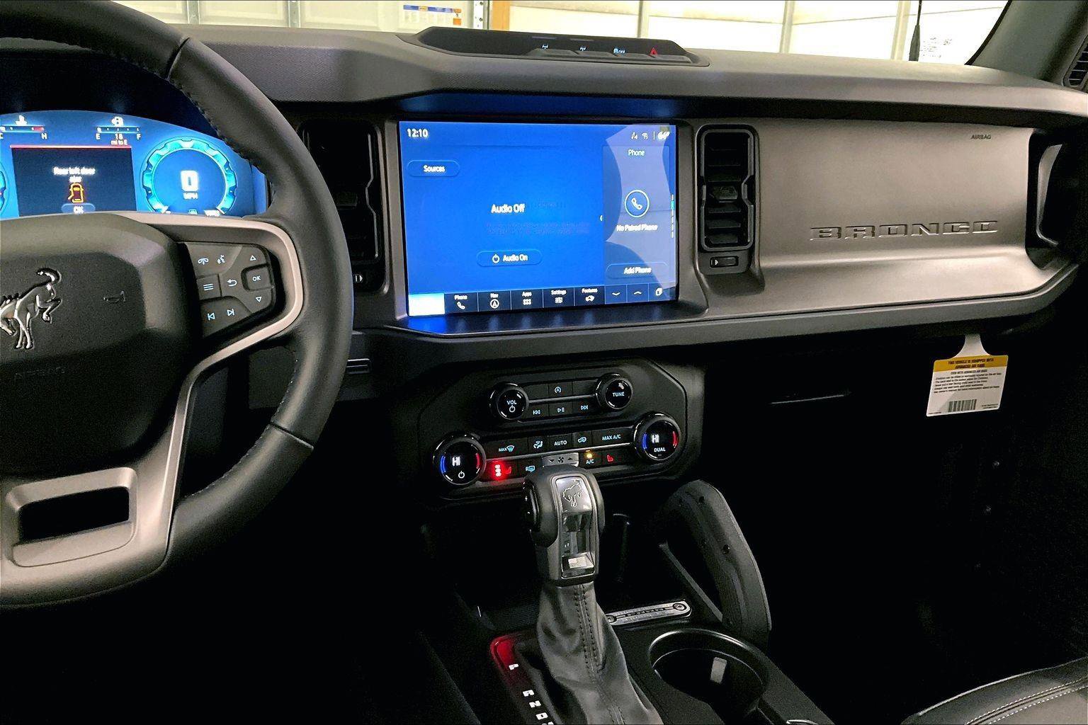 New 2025 Ford Bronco Big Bend w/ Black Diamond Package image 6