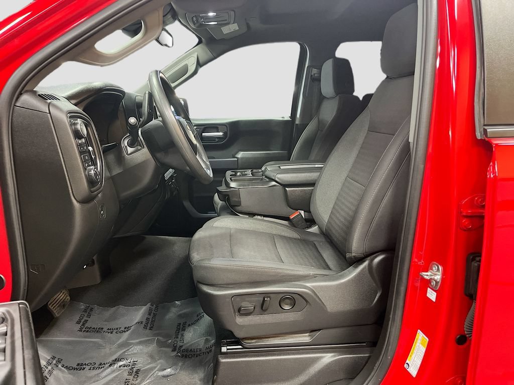 Used 2025 Chevrolet Silverado 1500 Custom w/ Turbomax Blackout Package AWD/4WD image 19