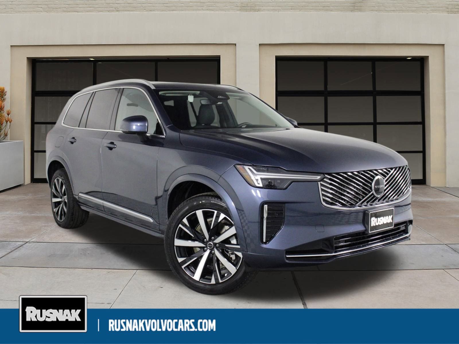 New 2025 Volvo XC90 B6 Core image 1