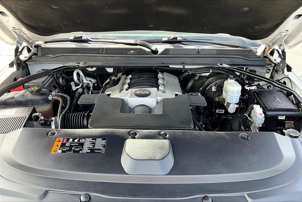 Used 2020 Cadillac Escalade ESV Premium Luxury image 10