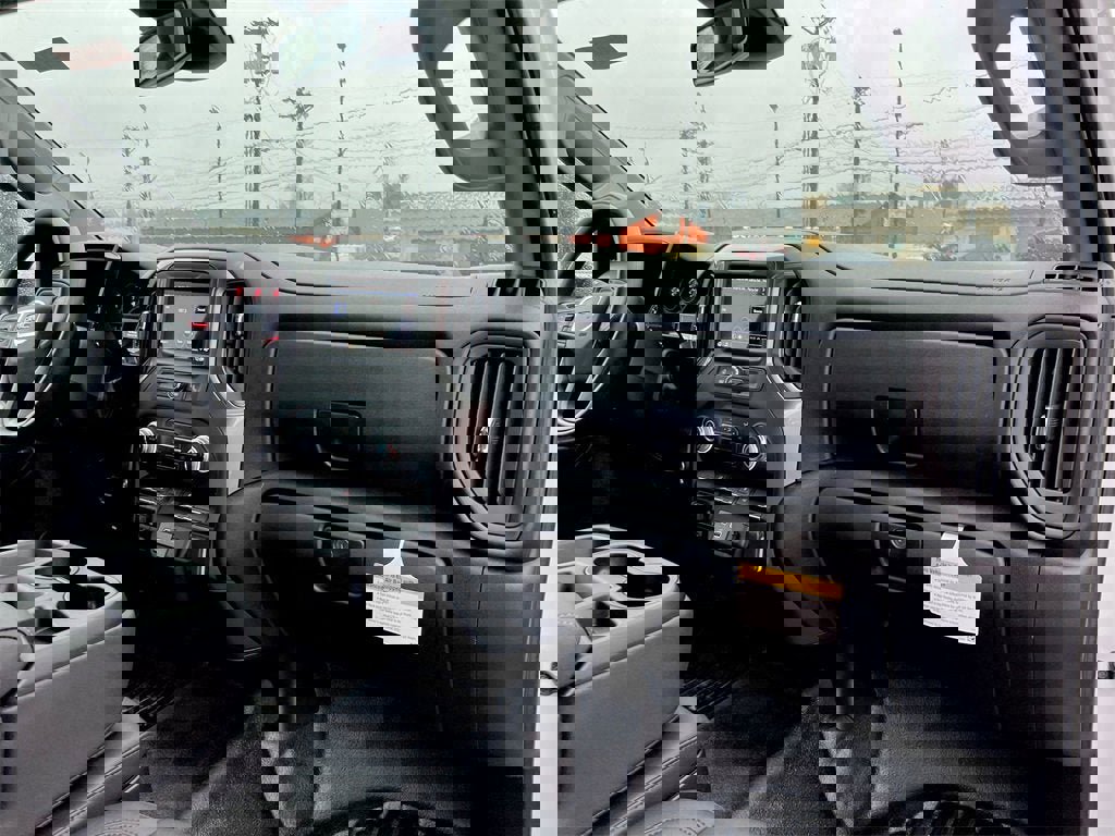 New 2025 GMC Sierra 2500 Pro w/ Convenience Package image 22