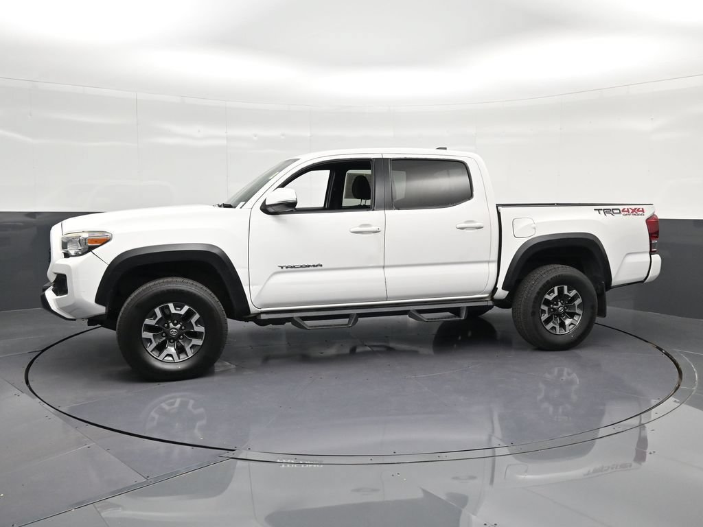Used 2018 Toyota Tacoma TRD Off-Road w/ Technology Package AWD/4WD image 7