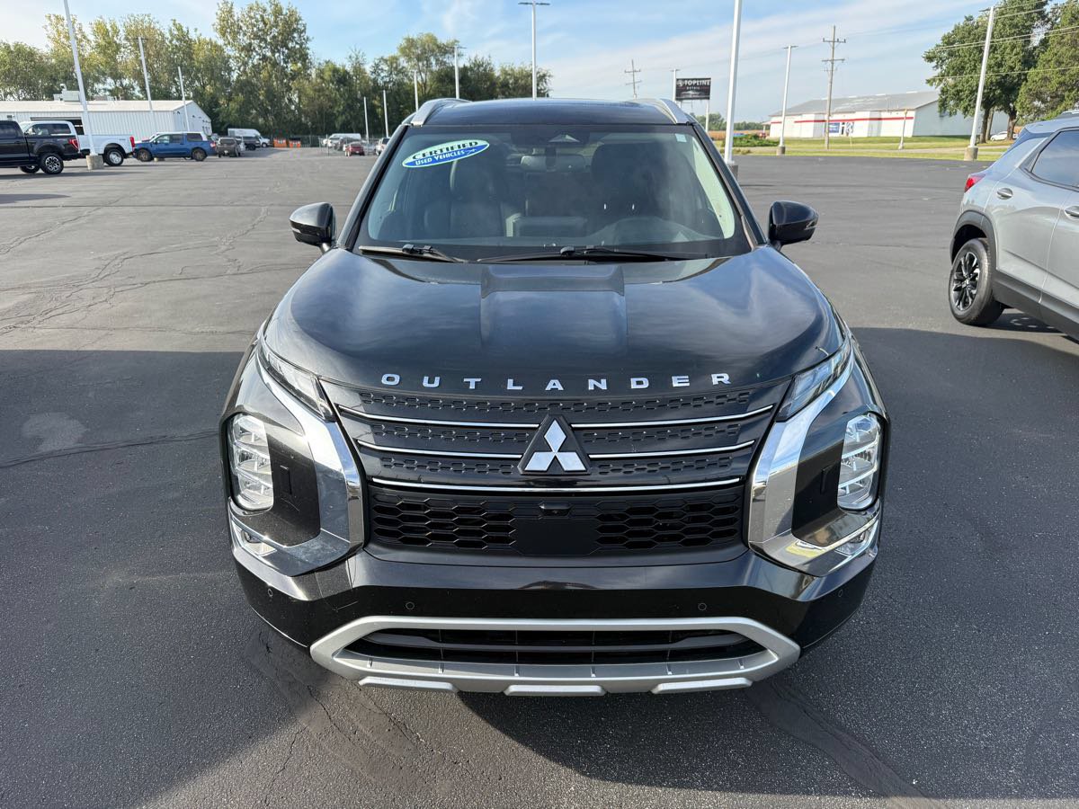 Used 2024 Mitsubishi Outlander SEL AWD/4WD image 2