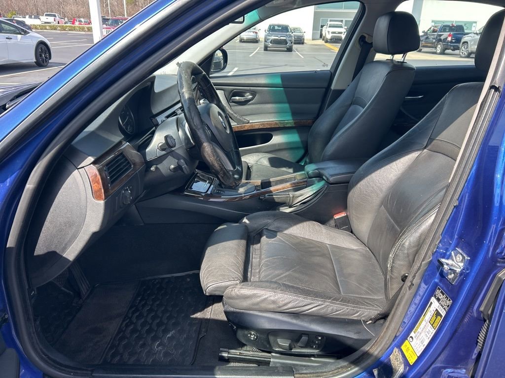 Used 2009 BMW 328i 328i image 2