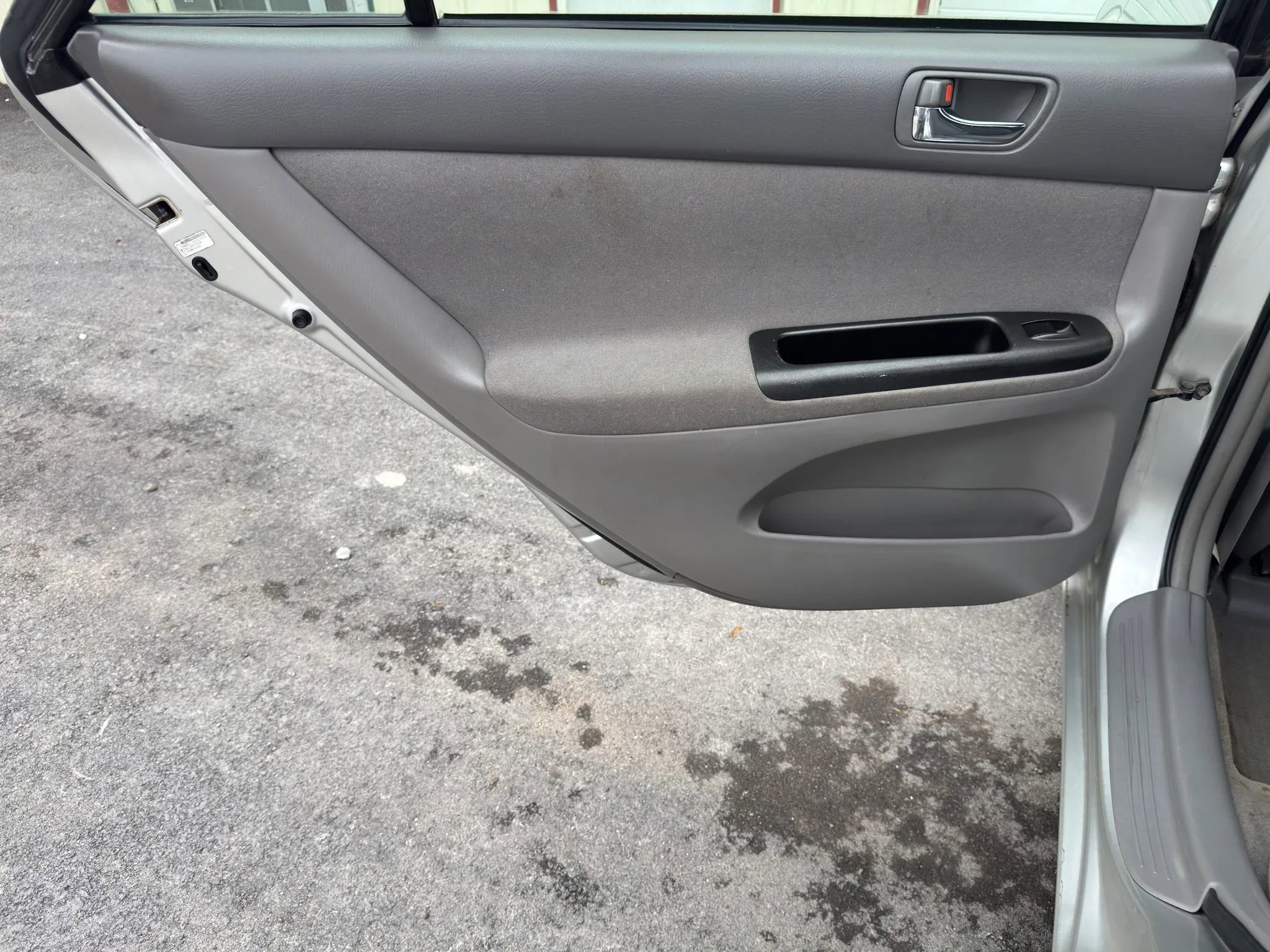 Used 2006 Toyota Camry LE FWD image 6