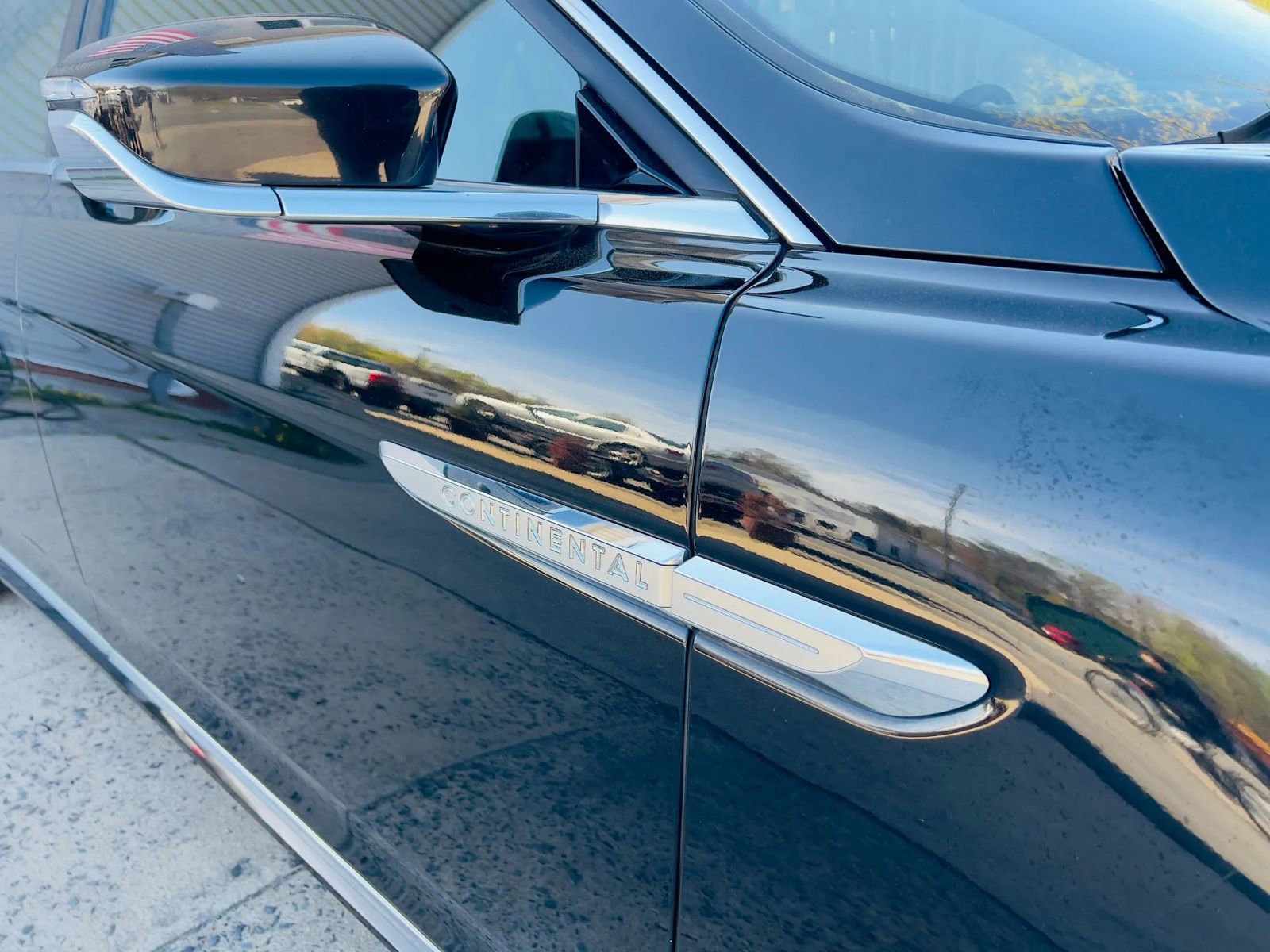 Used 2019 Lincoln Continental AWD w/ Equipment Group 500A image 4