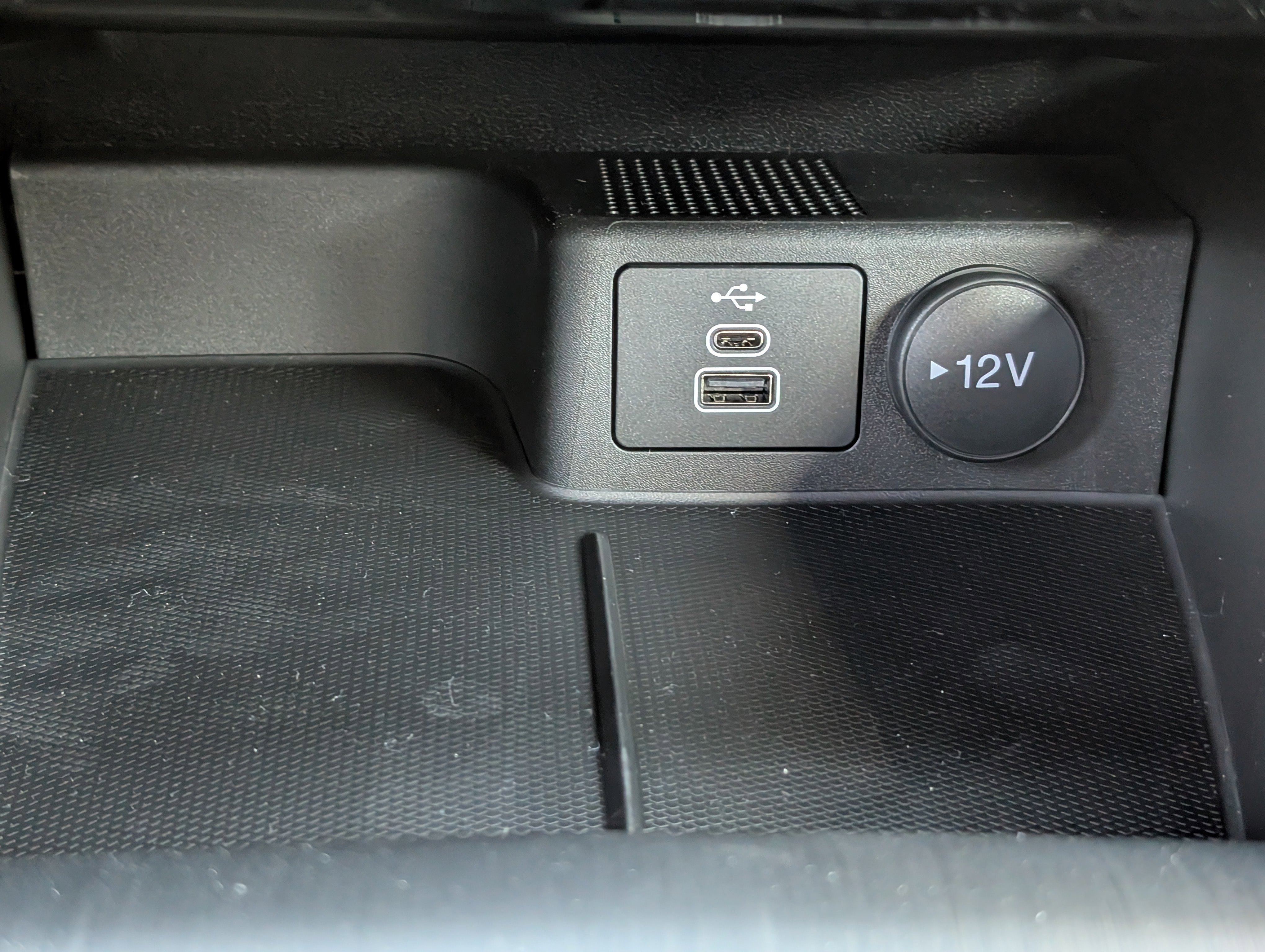 New 2026 Ford Escape ST-Line w/ Tech Pack #1 FWD image 17