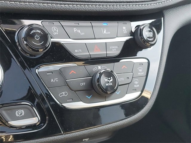 New 2026 Chrysler Pacifica Select image 28