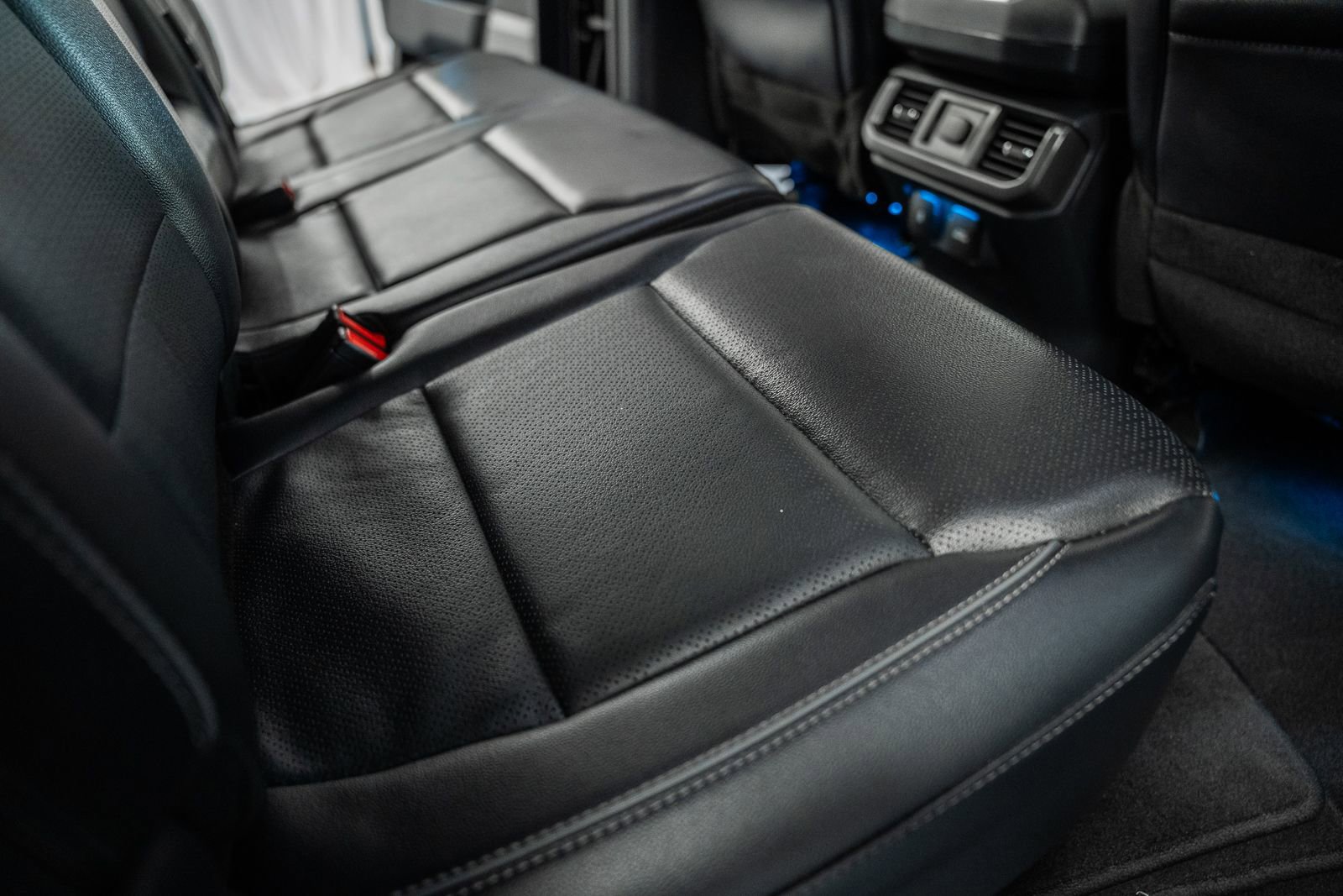 Certified 2024 Ford F150 Lariat image 41