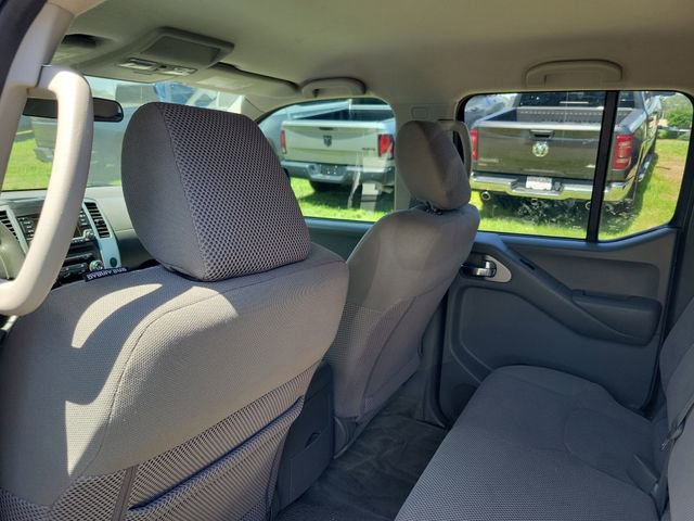 Used 2016 Nissan Frontier SV RWD image 23