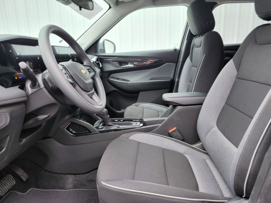 New 2026 Chevrolet TrailBlazer LT w/ Driver Confidence Package FWD image 16