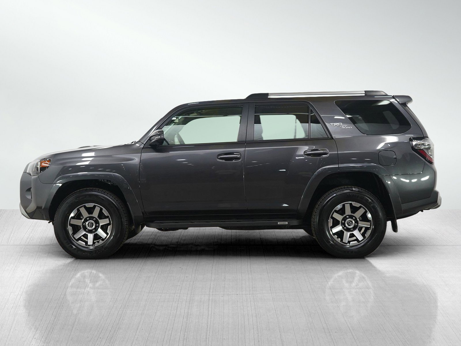 Used 2018 Toyota 4Runner TRD Off-Road Premium image 2