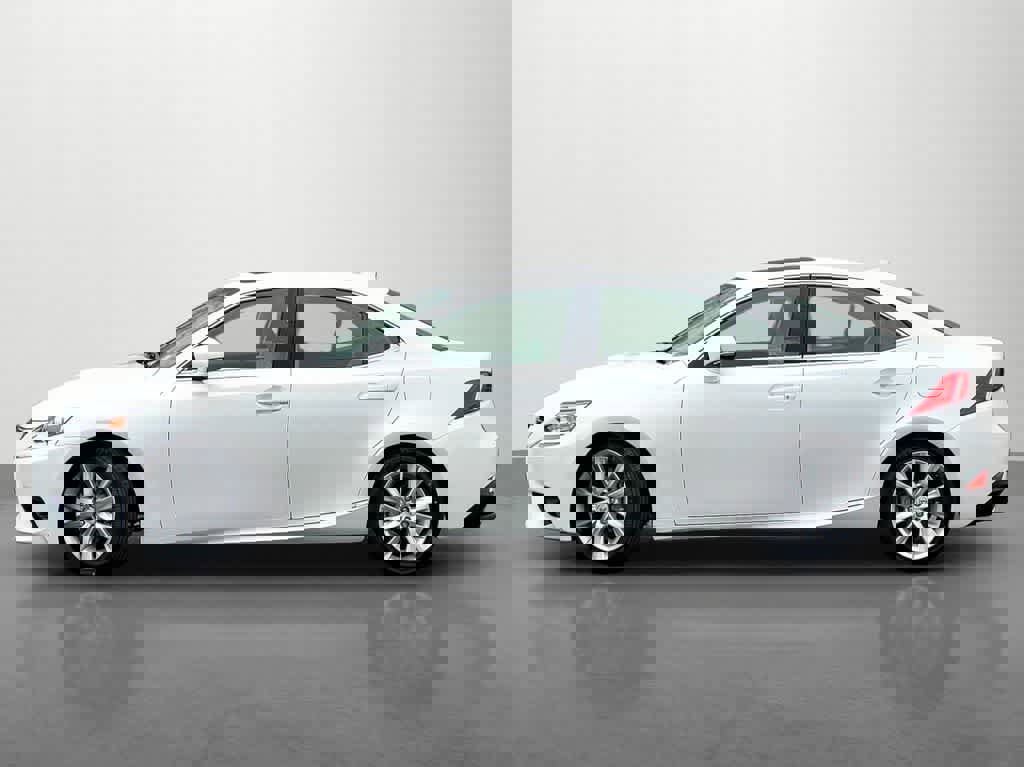 Used 2015 Lexus IS 250 image 3