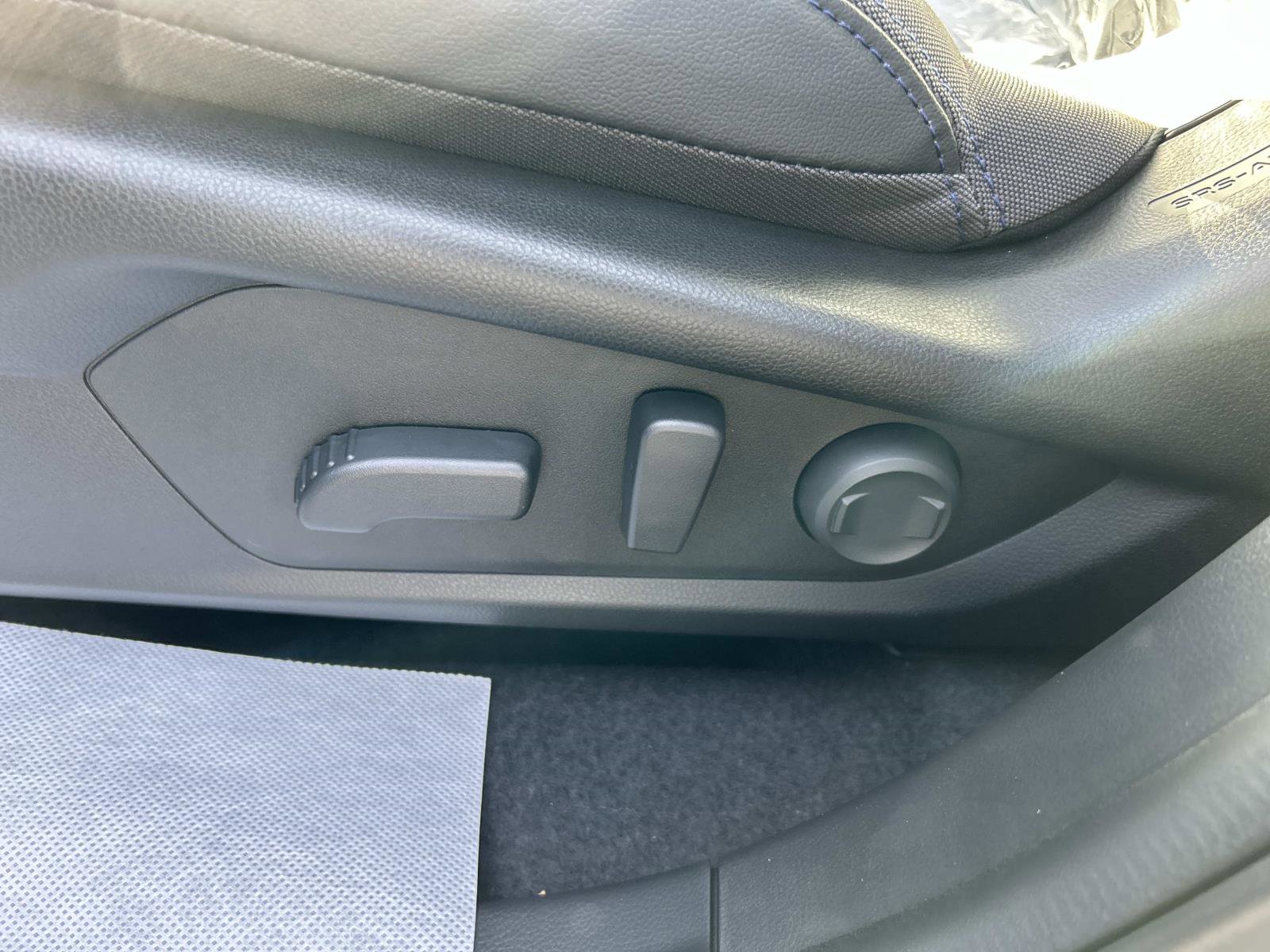 Used 2025 Subaru Forester Premium image 9