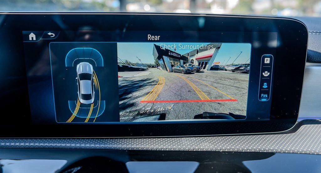 Used 2025 Mercedes-Benz CLA 250 image 11