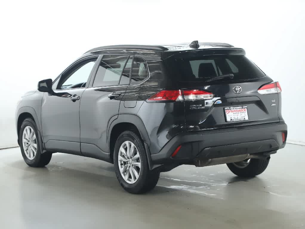 Certified 2024 Toyota Corolla Cross LE w/ Moonroof Package AWD/4WD image 39