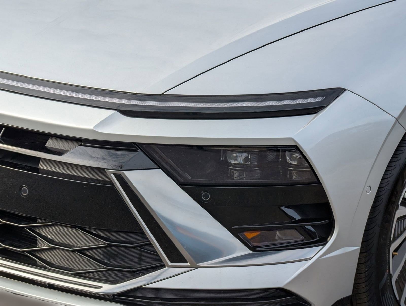 Used 2024 Hyundai Sonata Limited image 11