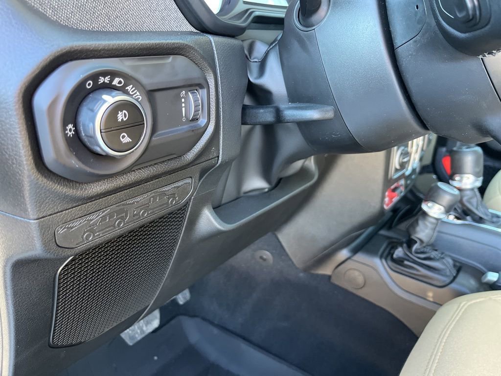 New 2026 Jeep Gladiator Sport image 8