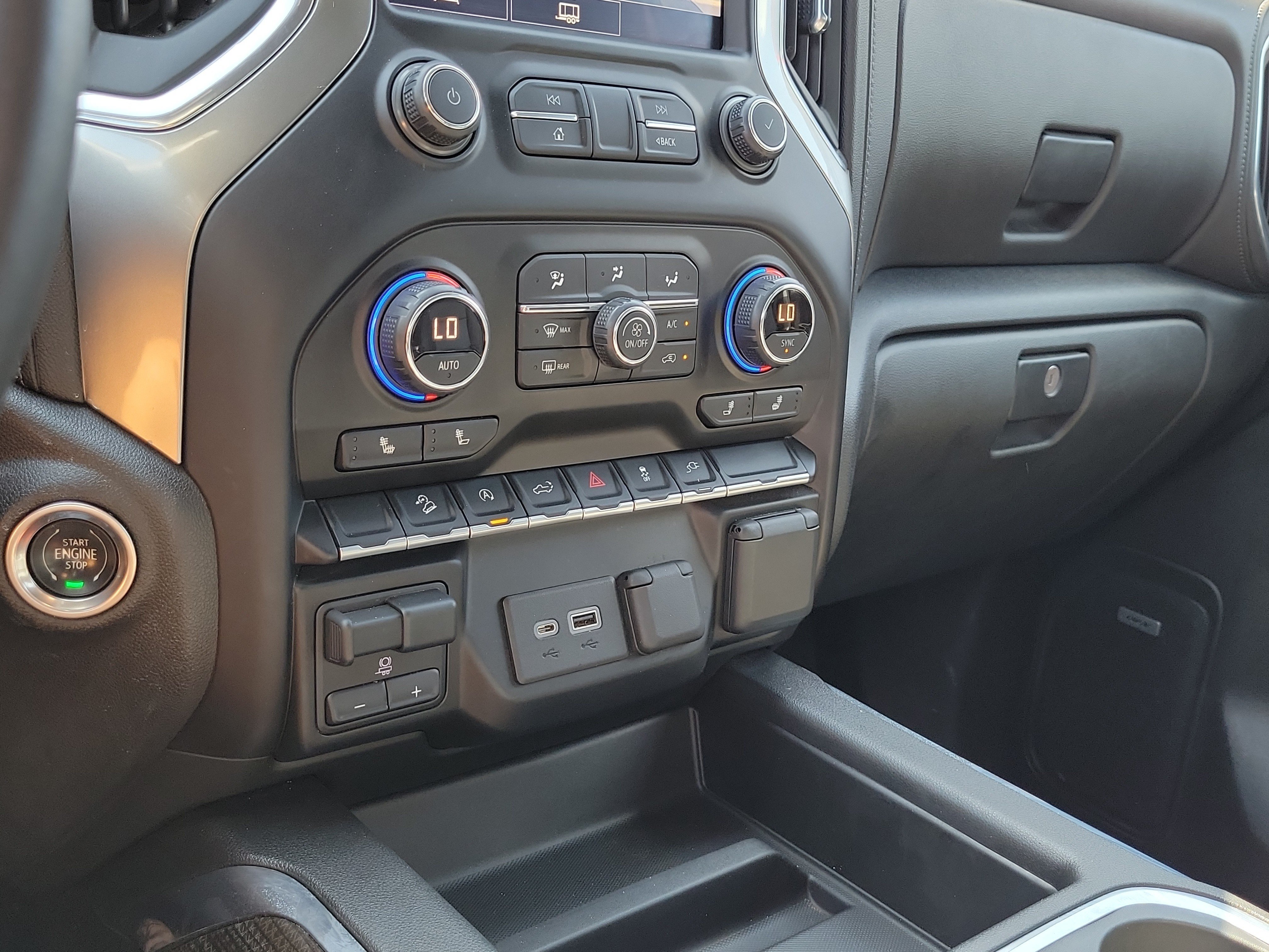 Used 2021 Chevrolet Silverado 1500 LT Trail Boss w/ Convenience Package II AWD/4WD image 26